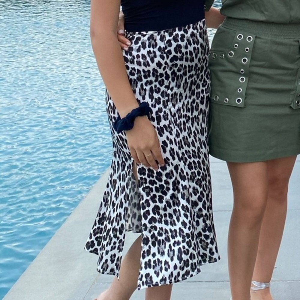 Midi skirt